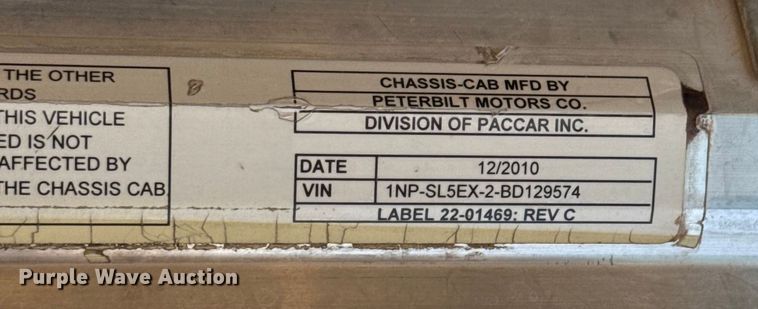 image for item EE3429 2011 Peterbilt 365 