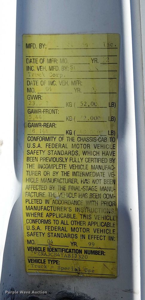 image for item EE5026 2000 Sterling L7500 truck cab and chassis