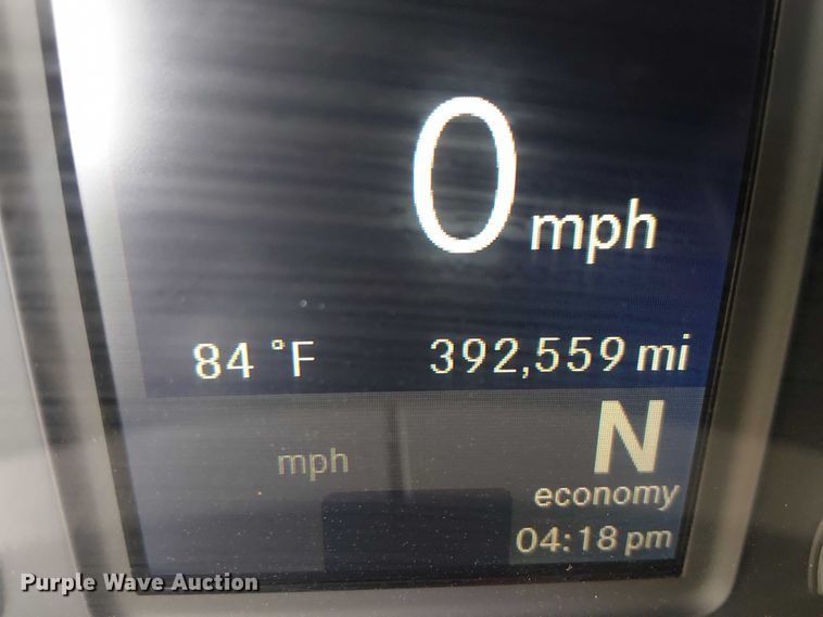 image for item EE5028 2023 Freightliner Cascadia semi truck