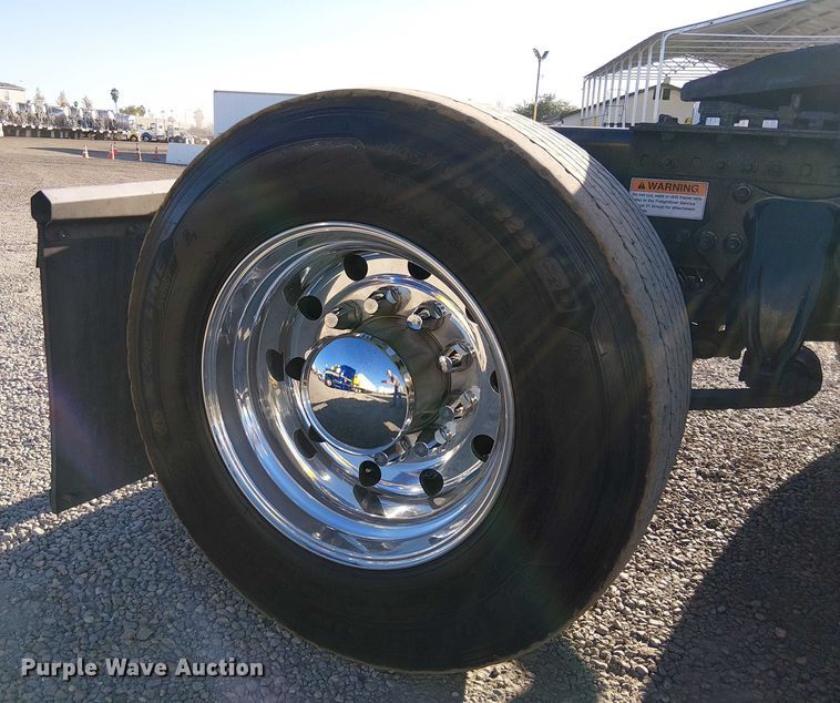 image for item EE5028 2023 Freightliner Cascadia semi truck