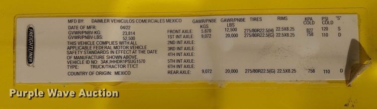 image for item EE5028 2023 Freightliner Cascadia semi truck