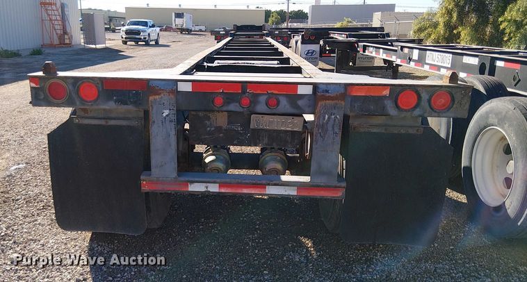 image for item EE5040 2002 Cheetah Chassis container trailer