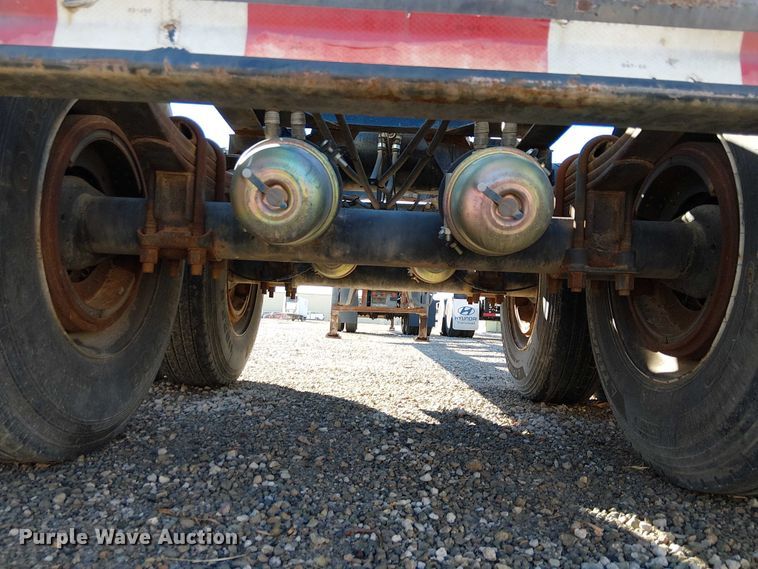 image for item EE5040 2002 Cheetah Chassis container trailer