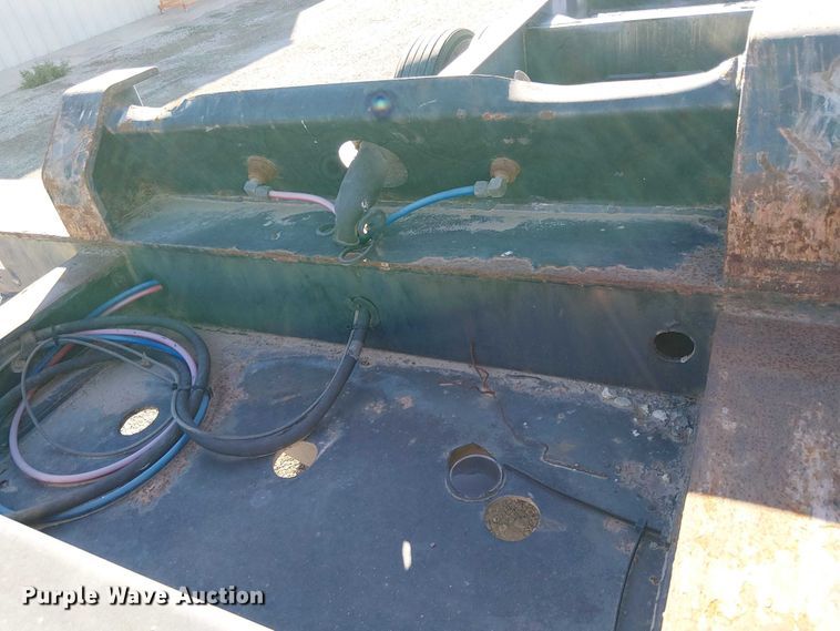 image for item EE5040 2002 Cheetah Chassis container trailer