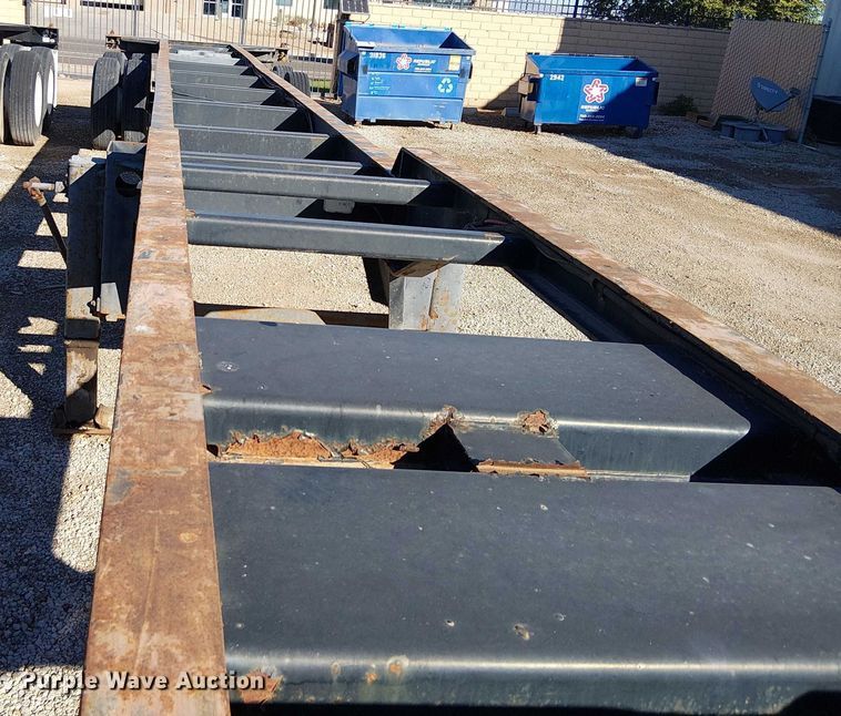 image for item EE5040 2002 Cheetah Chassis container trailer