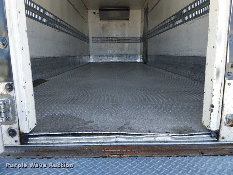 image for item EE5041 2018 International 4400 refrigerated truck