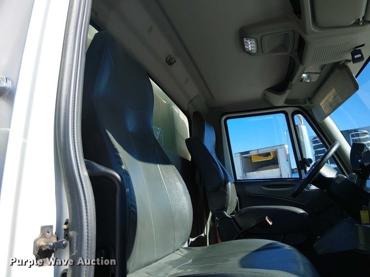 image for item EE5041 2018 International 4400 refrigerated truck