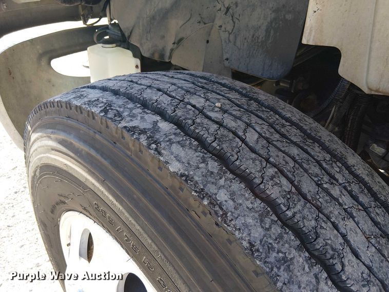 image for item EE5041 2018 International 4400 refrigerated truck