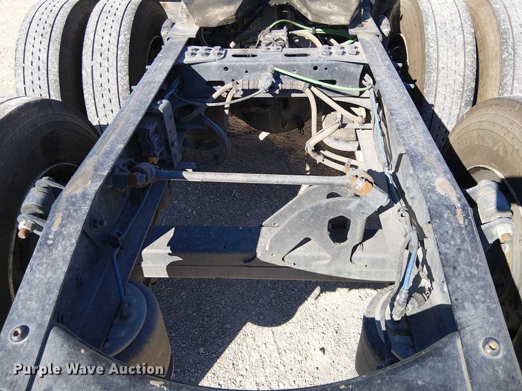 image for item EE5042 2020 Freightliner Cascadia semi truck