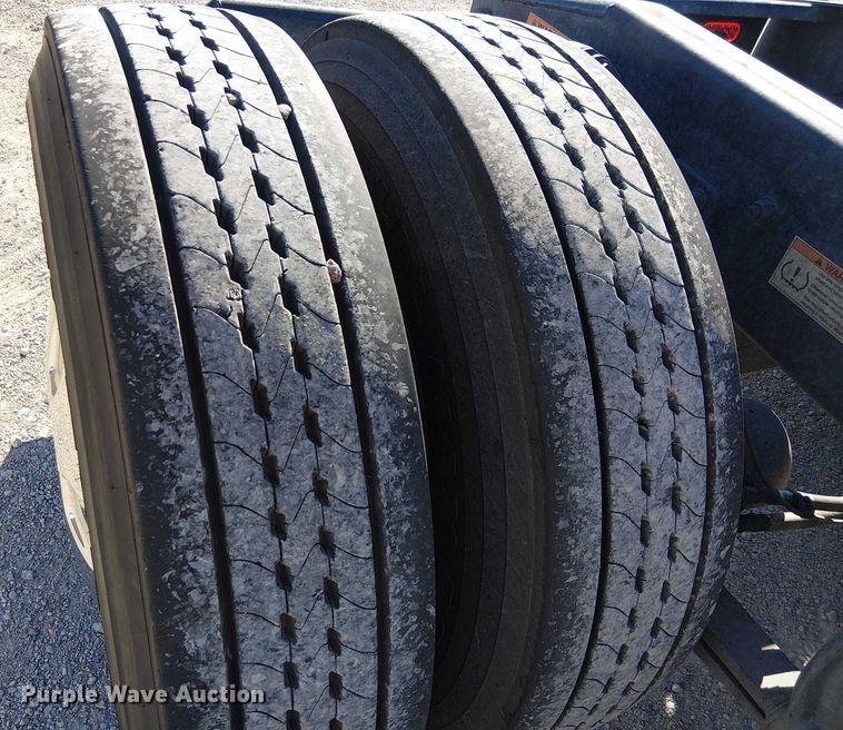 image for item EE5042 2020 Freightliner Cascadia semi truck