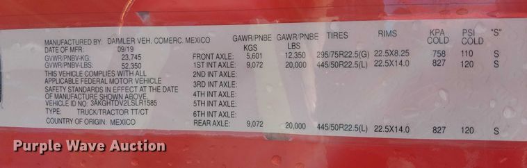 image for item EE5042 2020 Freightliner Cascadia semi truck