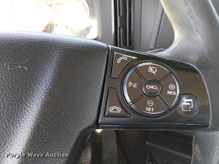 image for item EE5043 2020 Freightliner Cascadia semi truck