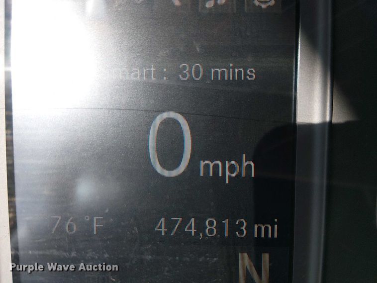 image for item EE5043 2020 Freightliner Cascadia semi truck