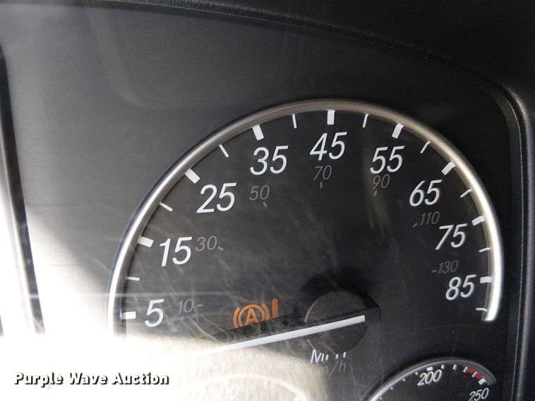 image for item EE5043 2020 Freightliner Cascadia semi truck