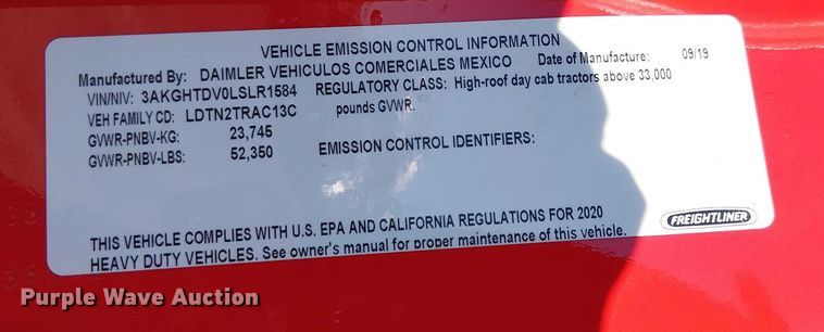 image for item EE5043 2020 Freightliner Cascadia semi truck