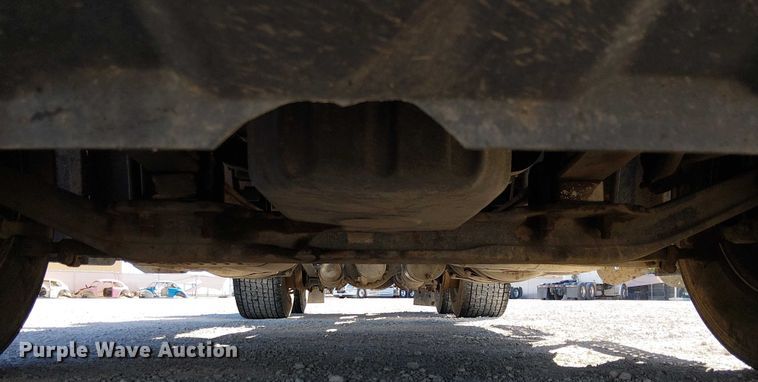 image for item EE5044 2016 Freightliner Cascadia semi truck