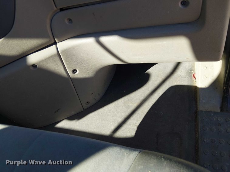 image for item EE5044 2016 Freightliner Cascadia semi truck