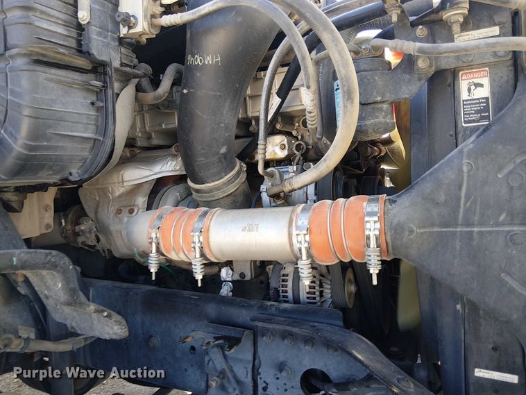 image for item EE5044 2016 Freightliner Cascadia semi truck