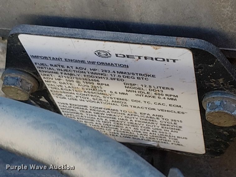 image for item EE5044 2016 Freightliner Cascadia semi truck