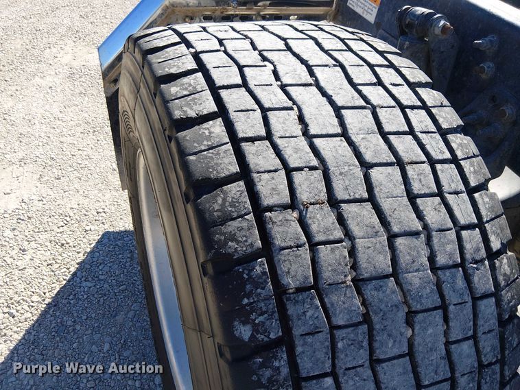 image for item EE5044 2016 Freightliner Cascadia semi truck