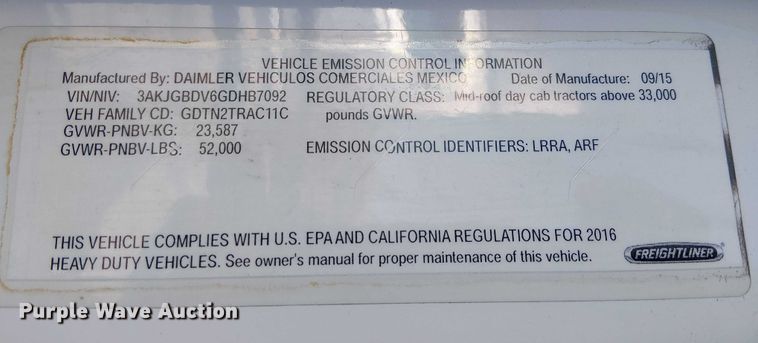 image for item EE5044 2016 Freightliner Cascadia semi truck