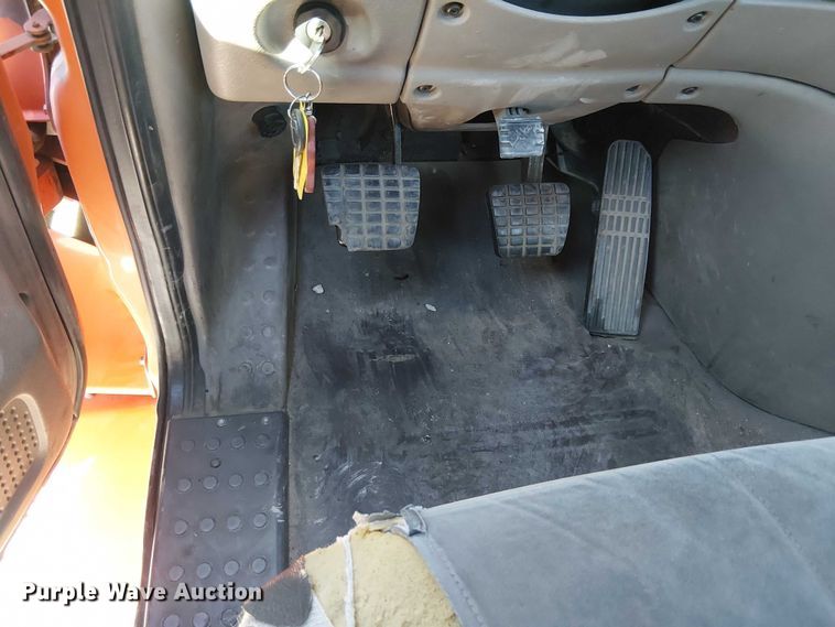 image for item EE5045 2012 Freightliner Cascadia semi truck