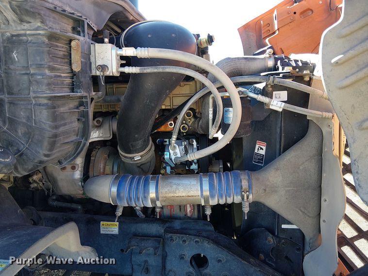 image for item EE5045 2012 Freightliner Cascadia semi truck