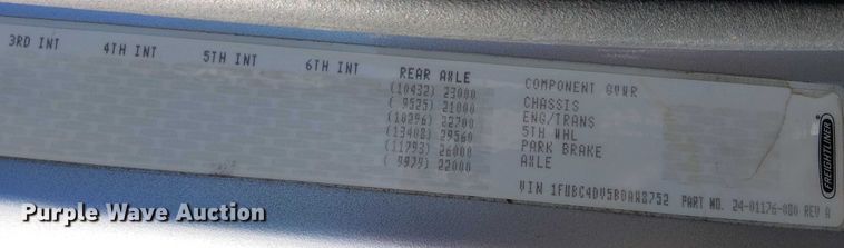 image for item EE5048 2011 Freightliner Business Class M2 semi truck