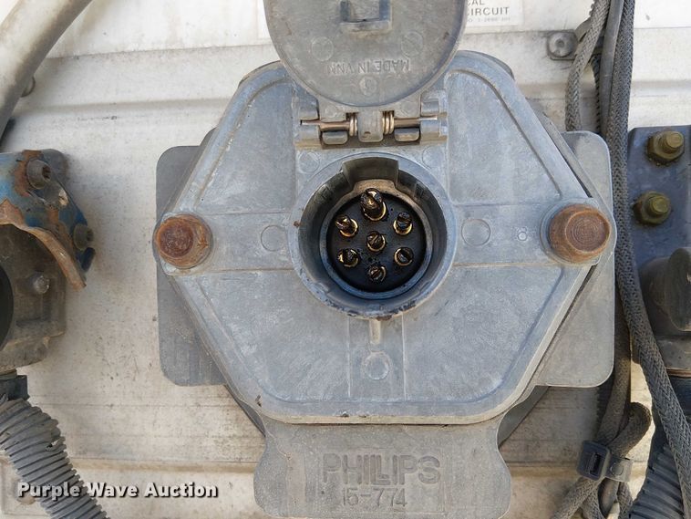 image for item EE5050 2010 Utility VS2RA refrigerated van trailer