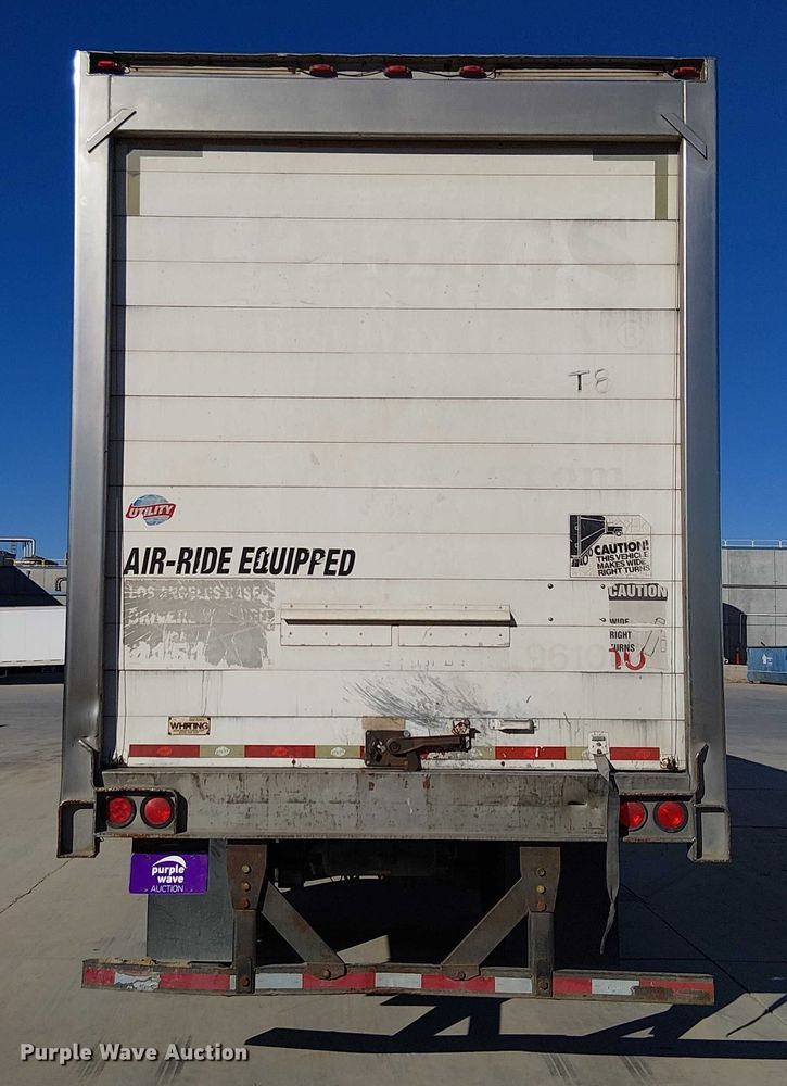 image for item EE5050 2010 Utility VS2RA refrigerated van trailer
