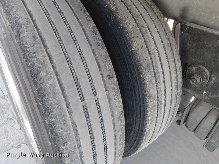 image for item EE5050 2010 Utility VS2RA refrigerated van trailer