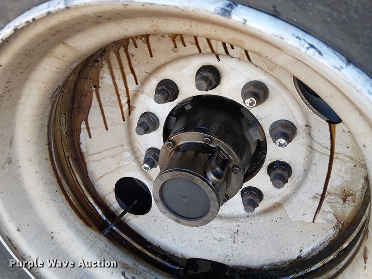 image for item EE5050 2010 Utility VS2RA refrigerated van trailer