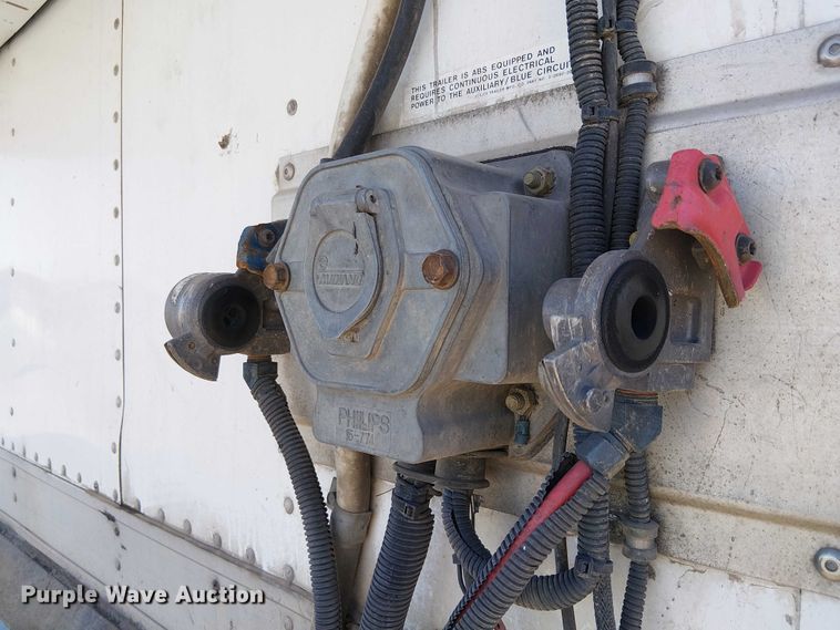 image for item EE5051 2010 Utility VS2RA refrigerated van trailer