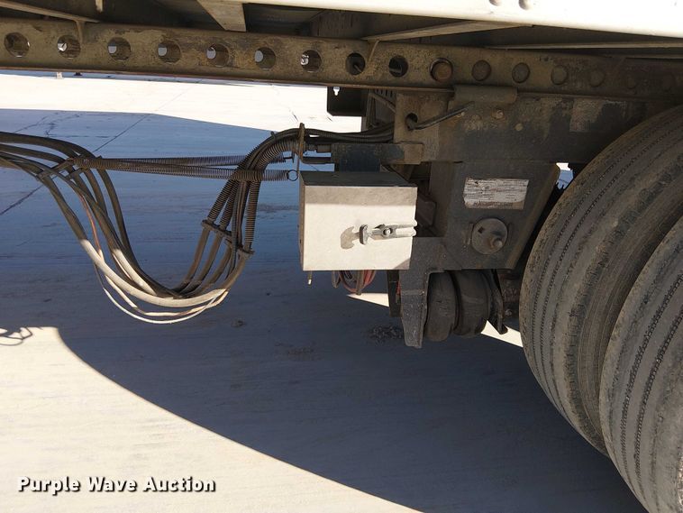 image for item EE5051 2010 Utility VS2RA refrigerated van trailer