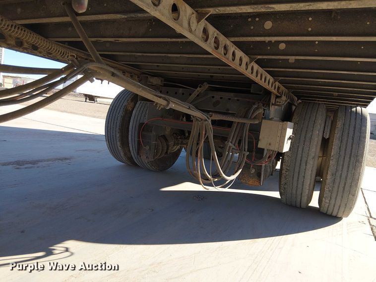 image for item EE5051 2010 Utility VS2RA refrigerated van trailer