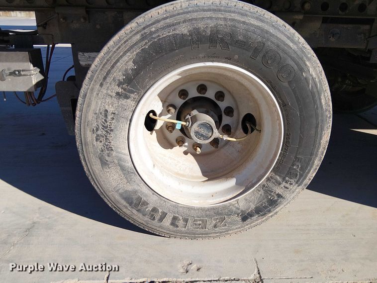 image for item EE5051 2010 Utility VS2RA refrigerated van trailer