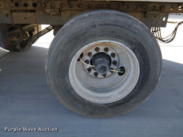 image for item EE5051 2010 Utility VS2RA refrigerated van trailer