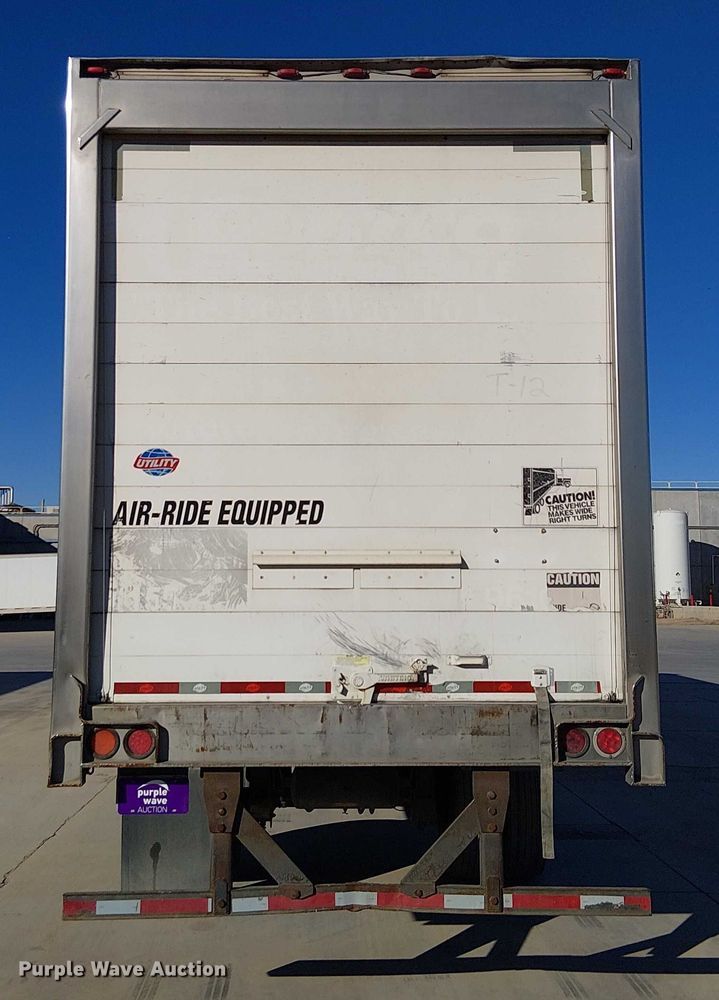 image for item EE5052 2010 Utility VS2RA refrigerated van trailer