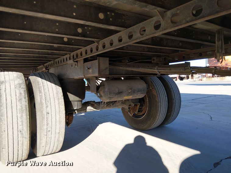 image for item EE5052 2010 Utility VS2RA refrigerated van trailer