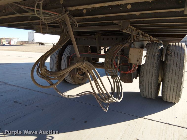 image for item EE5052 2010 Utility VS2RA refrigerated van trailer