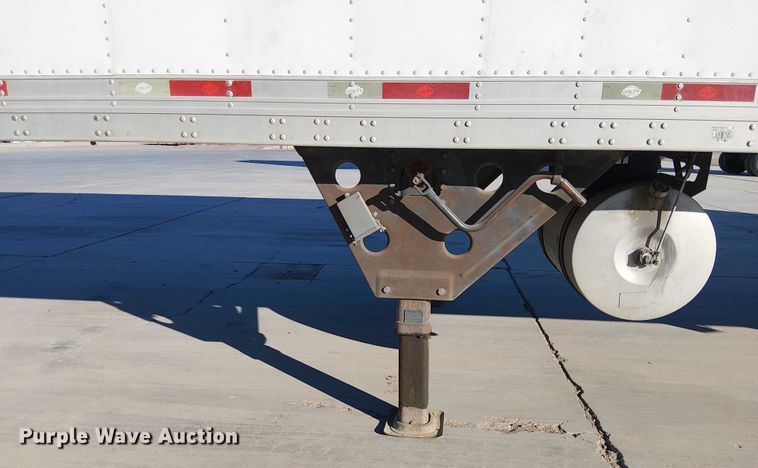 image for item EE5052 2010 Utility VS2RA refrigerated van trailer