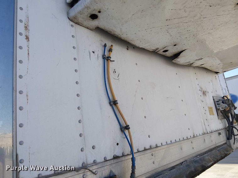 image for item EE5052 2010 Utility VS2RA refrigerated van trailer