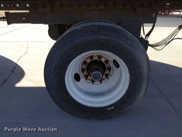 image for item EE5052 2010 Utility VS2RA refrigerated van trailer