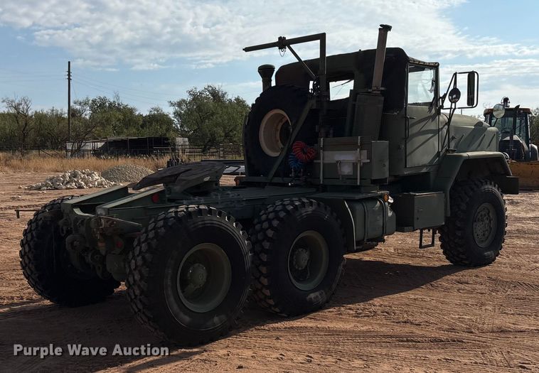 image for item EF6077 1992 BMY M931A2 semi truck