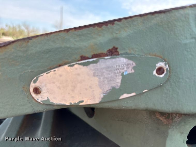 image for item EF6077 1992 BMY M931A2 semi truck