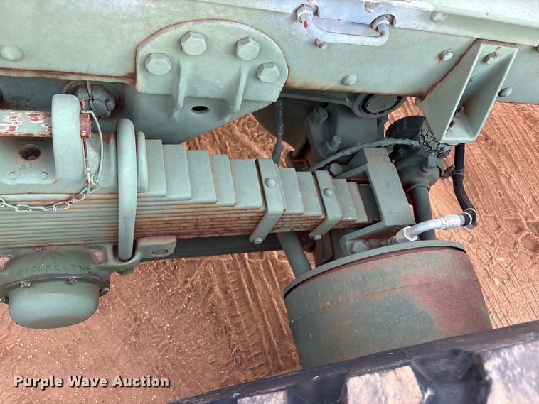 image for item EF6077 1992 BMY M931A2 semi truck