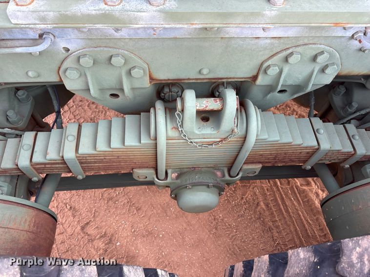 image for item EF6077 1992 BMY M931A2 semi truck