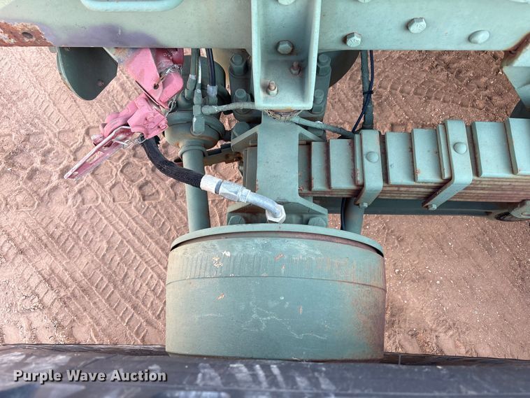 image for item EF6077 1992 BMY M931A2 semi truck