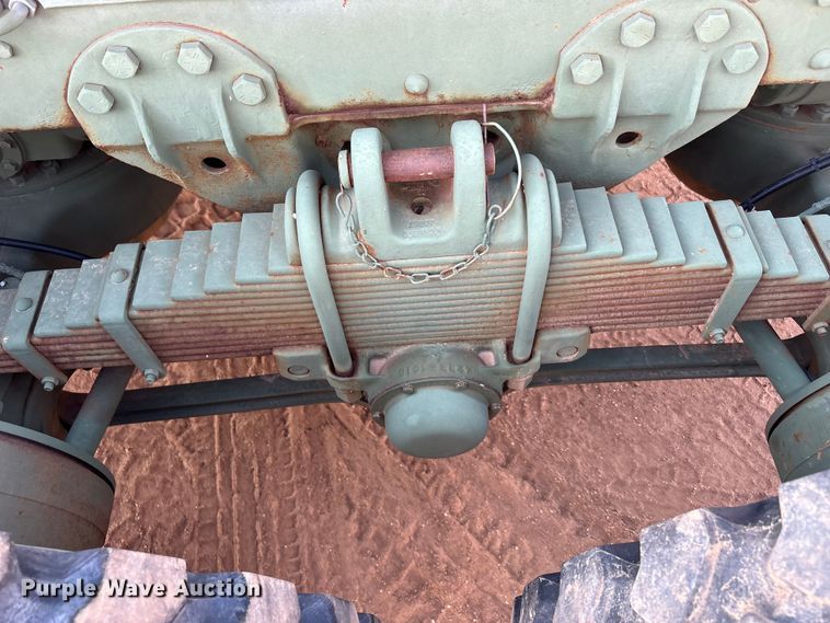 image for item EF6077 1992 BMY M931A2 semi truck