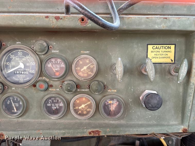 image for item EF6077 1992 BMY M931A2 semi truck